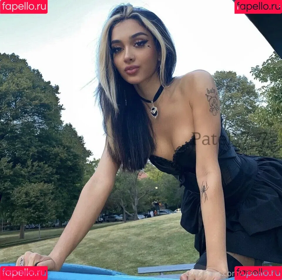 Vixenesha Onlyfans Photo Gallery 
