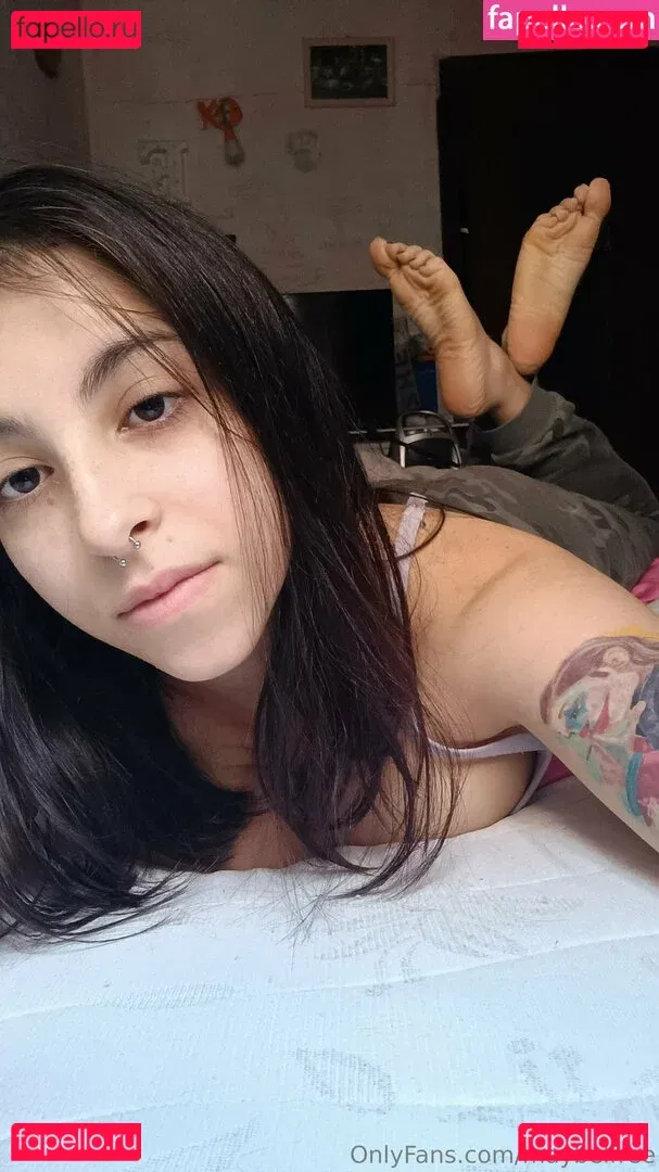 maybelfree Onlyfans Photo Gallery 