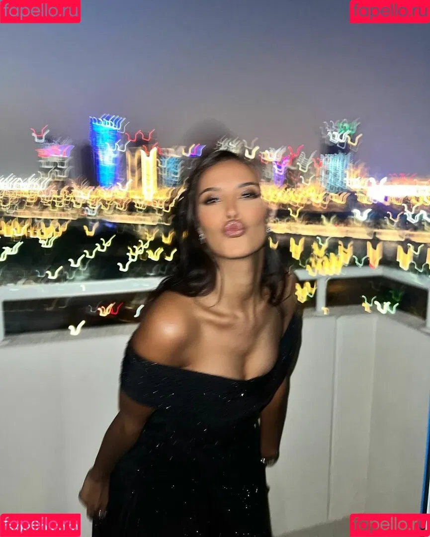 Maya Jama Onlyfans Photo Gallery 
