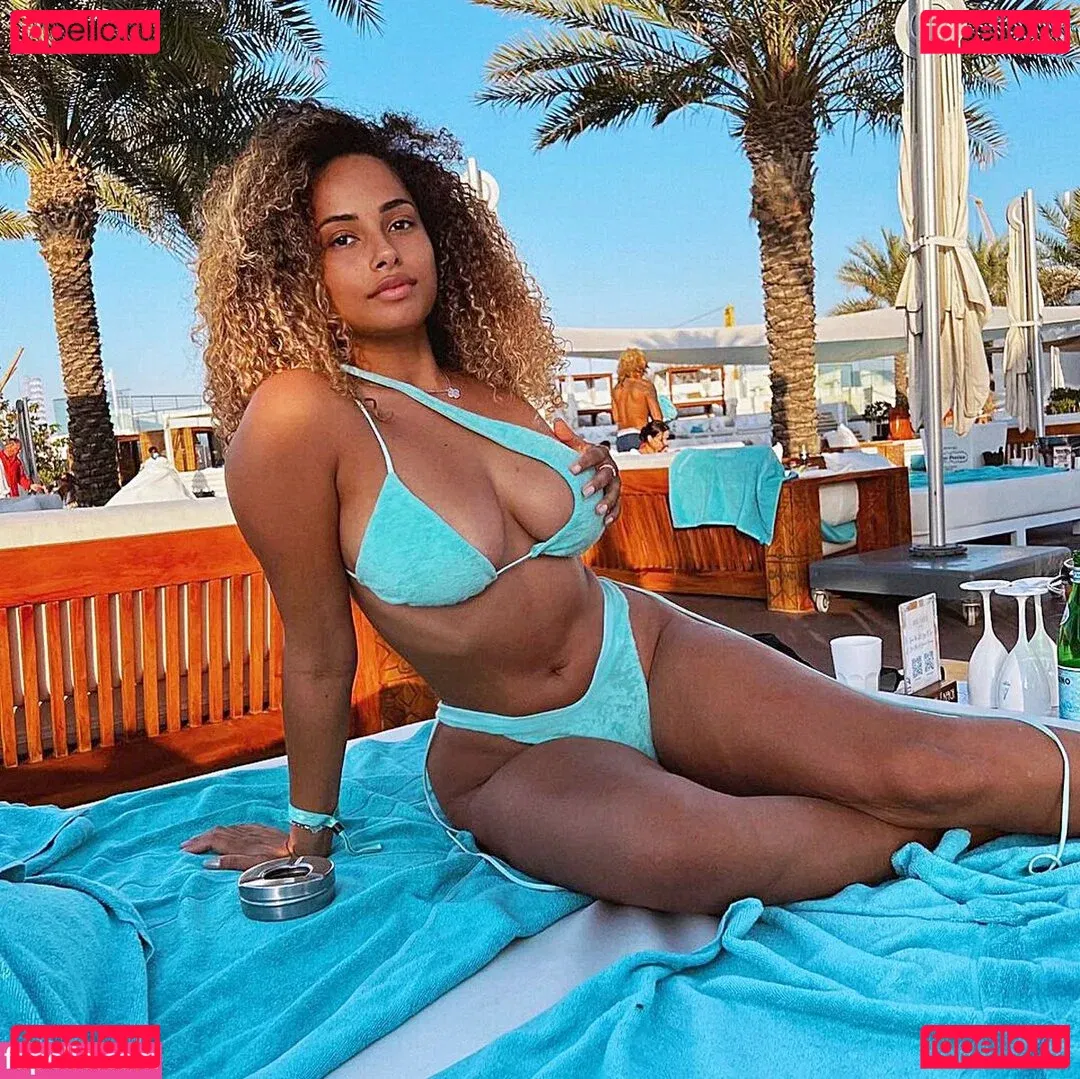 Gelluh Onlyfans Photo Gallery 