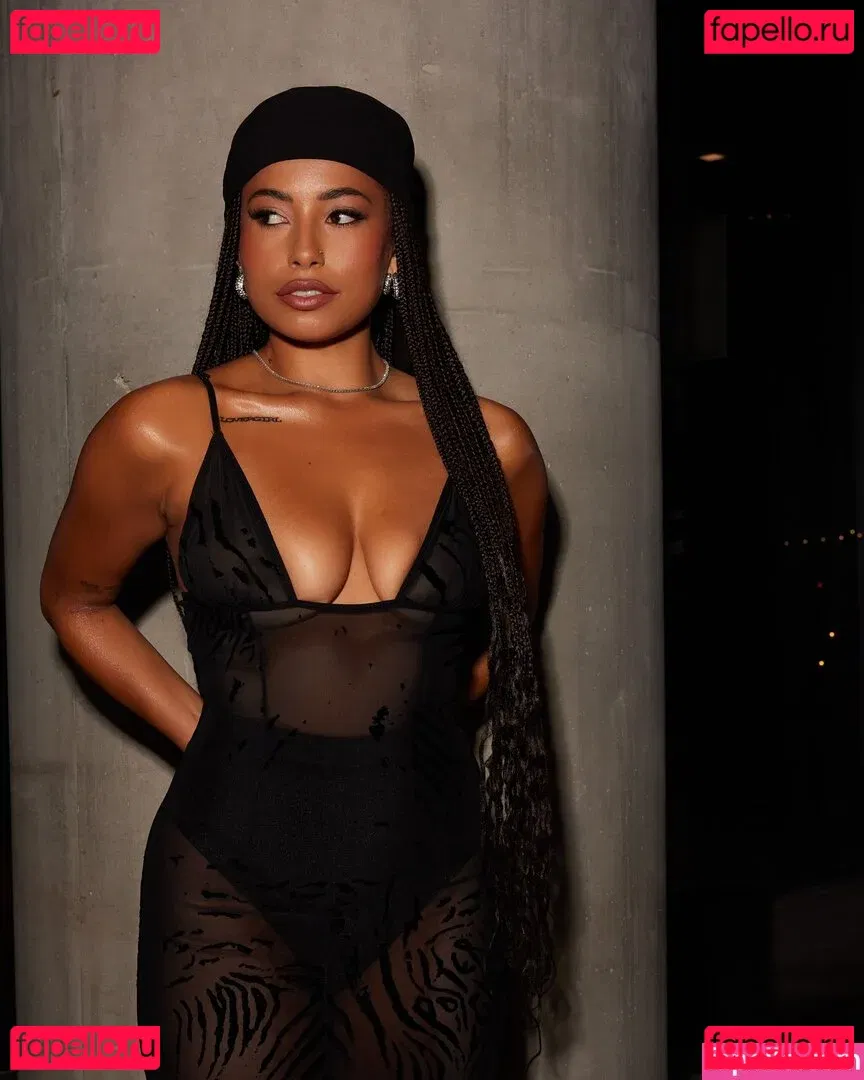 Gelluh Onlyfans Photo Gallery 