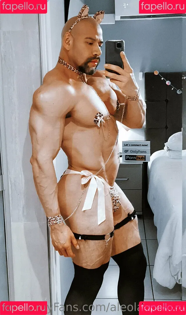 aleolatinoxxx Onlyfans Photo Gallery 