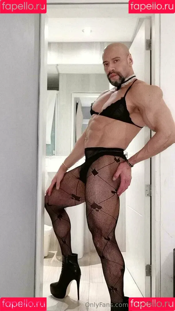 aleolatinoxxx Onlyfans Photo Gallery 