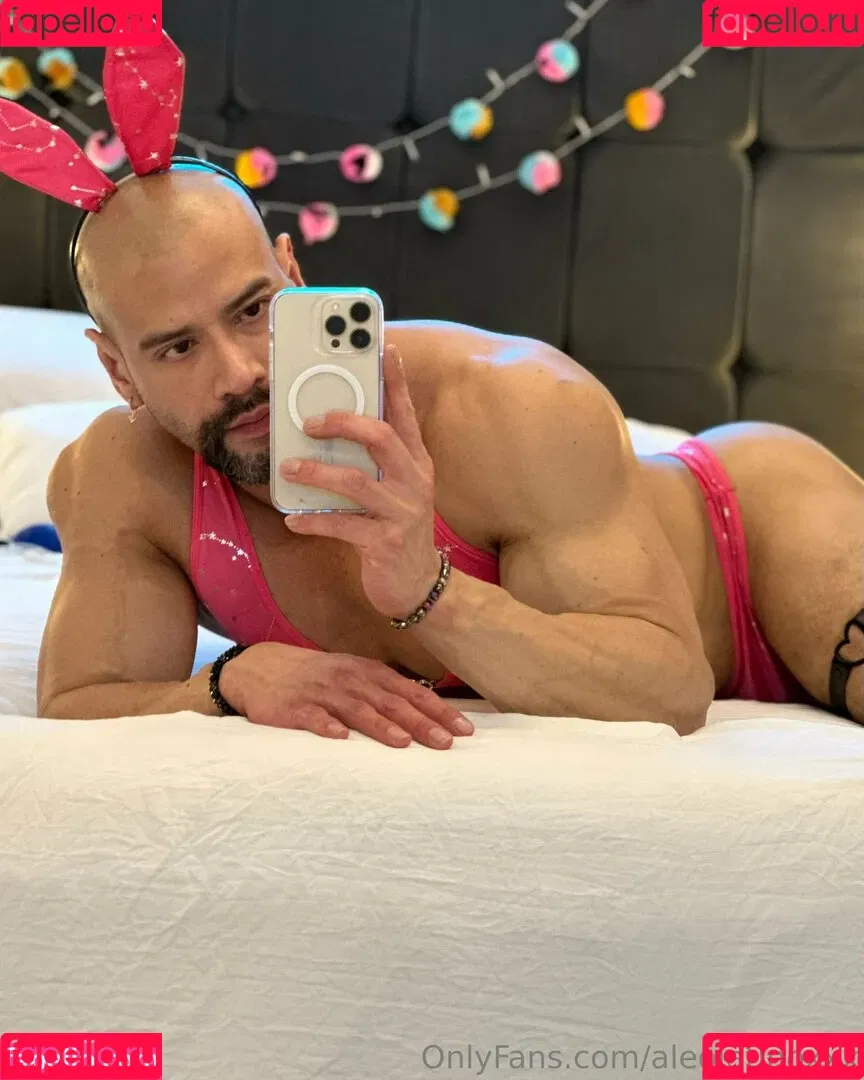 aleolatinoxxx Onlyfans Photo Gallery 
