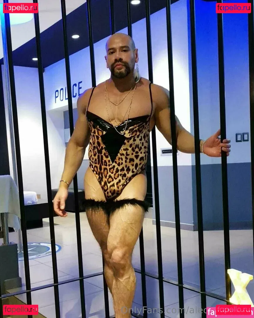 aleolatinoxxx Onlyfans Photo Gallery 