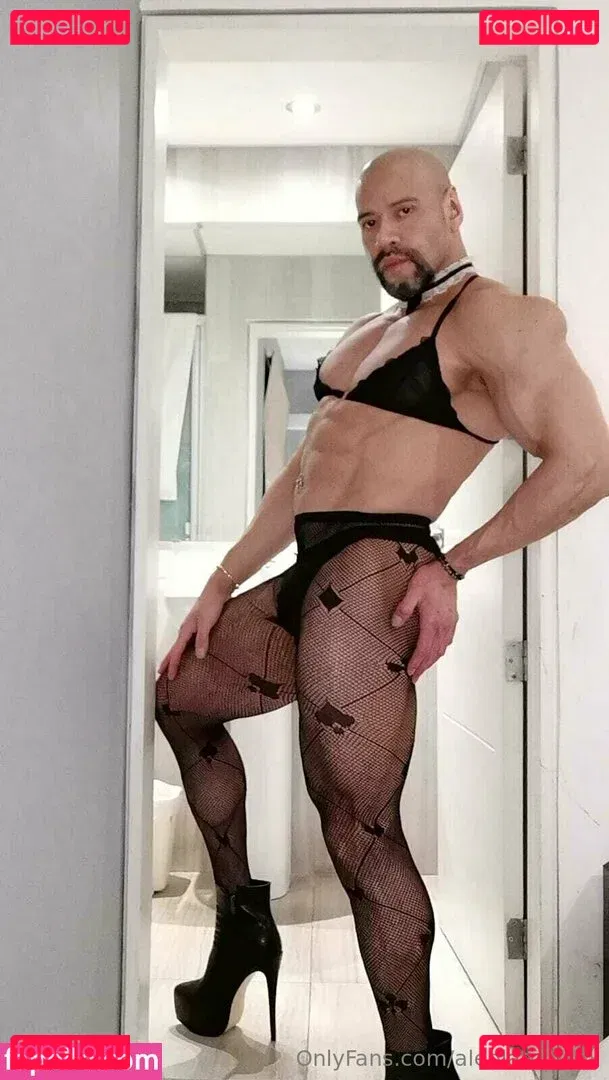aleolatinoxxx Onlyfans Photo Gallery 