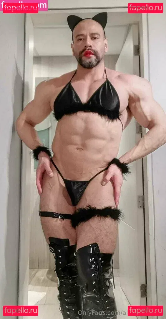 aleolatinoxxx Onlyfans Photo Gallery 