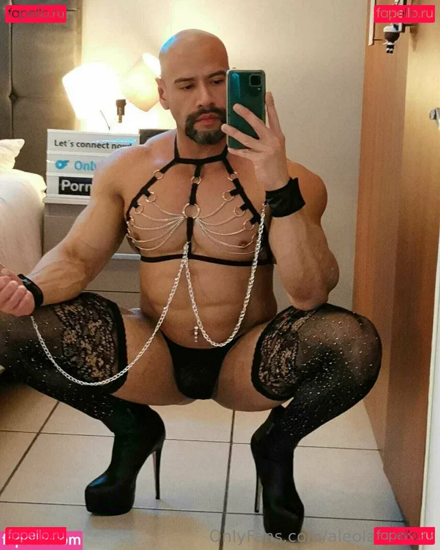 aleolatinoxxx Onlyfans Photo Gallery 