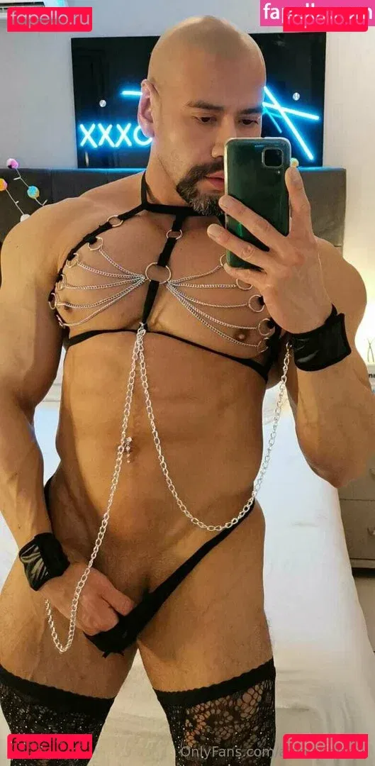 aleolatinoxxx Onlyfans Photo Gallery 
