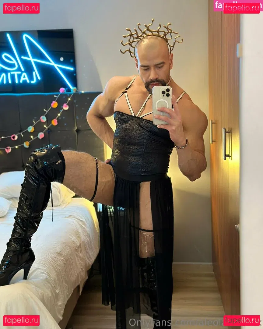 aleolatinoxxx Onlyfans Photo Gallery 