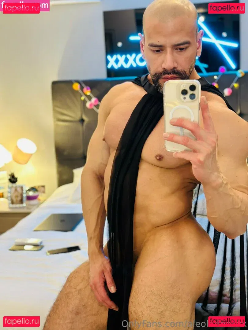 aleolatinoxxx Onlyfans Photo Gallery 