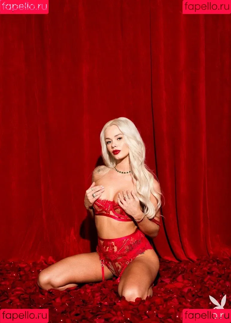 Elsa Jean Onlyfans Photo Gallery 
