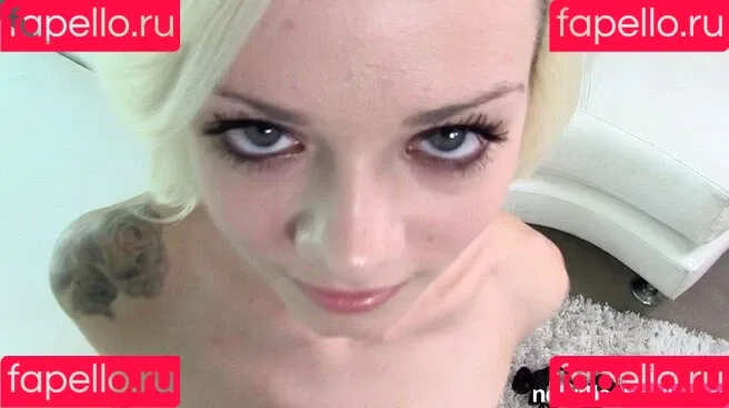 Elsa Jean Onlyfans Photo Gallery 