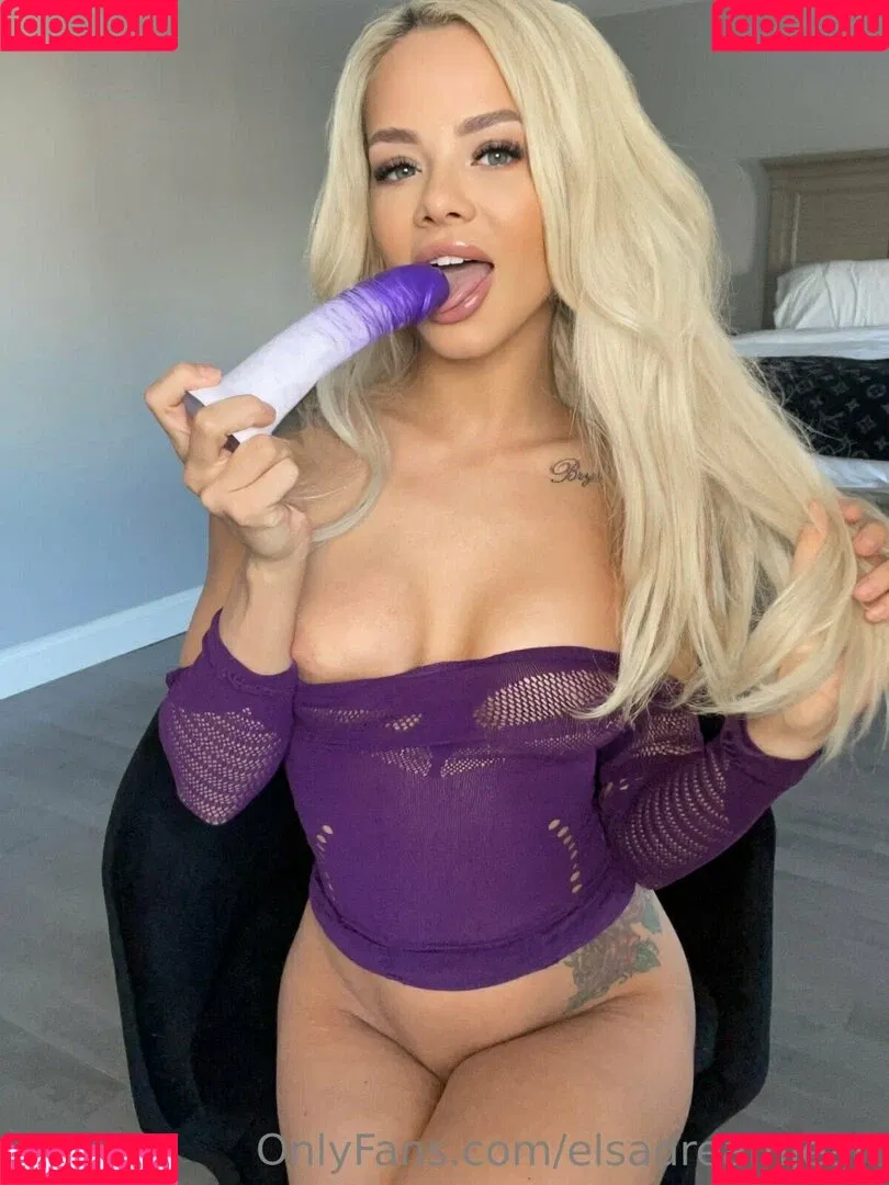 Elsa Jean Onlyfans Photo Gallery 