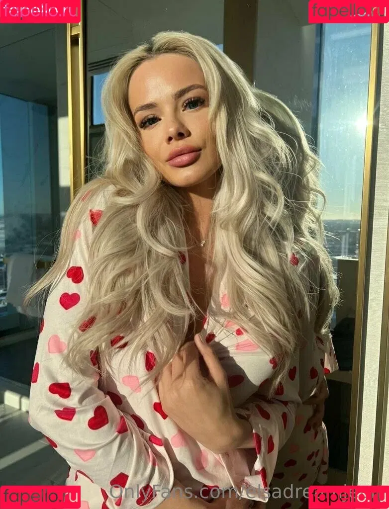 Elsa Jean Onlyfans Photo Gallery 