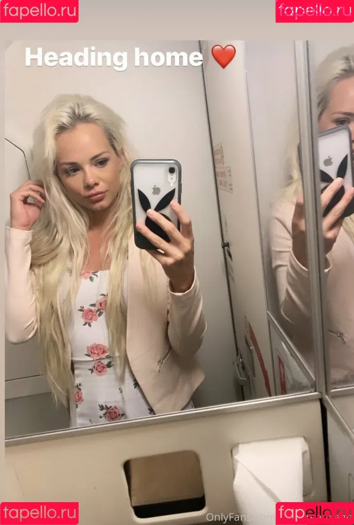 Elsa Jean Onlyfans Photo Gallery 