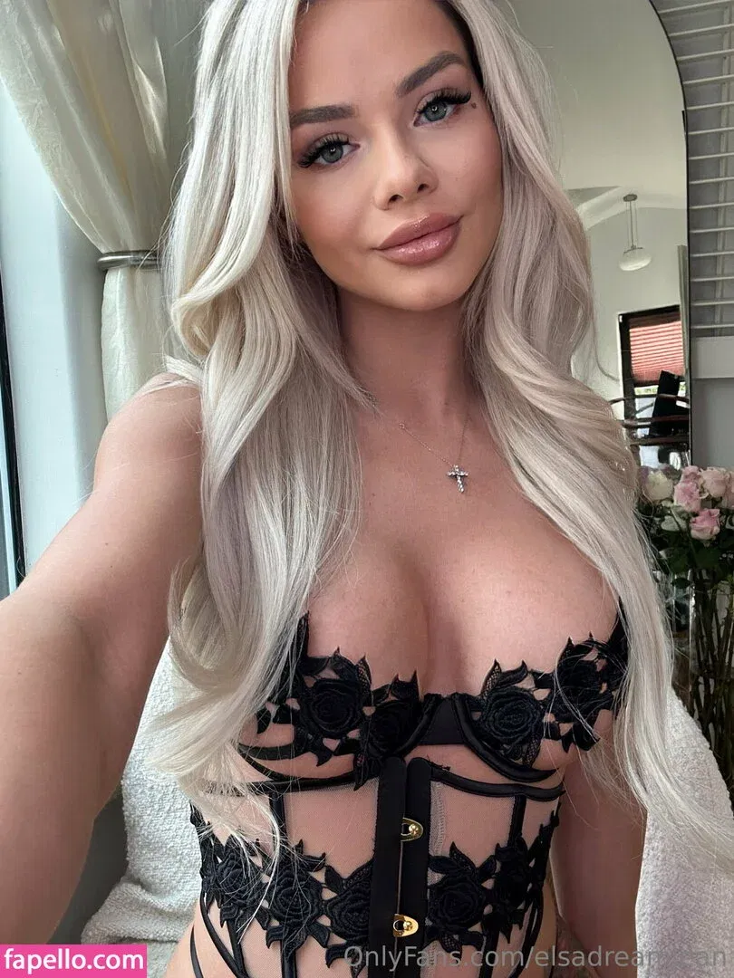 Elsa Jean Onlyfans Photo Gallery 