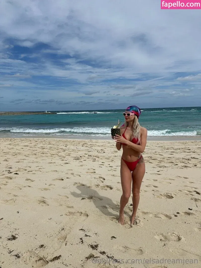 Elsa Jean Onlyfans Photo Gallery 