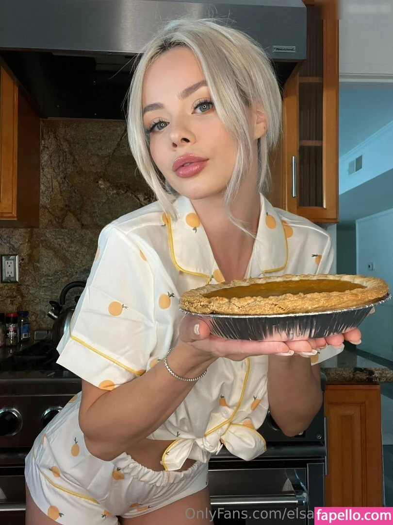 Elsa Jean Onlyfans Photo Gallery 