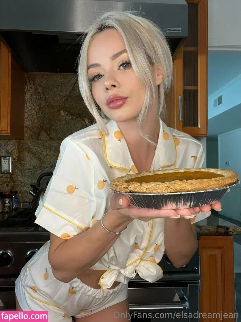 Elsa Jean Onlyfans Photo Gallery 