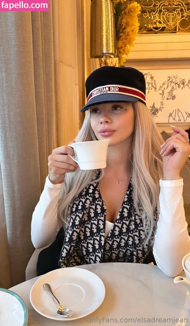 Elsa Jean Onlyfans Photo Gallery 