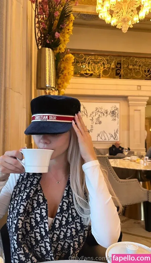 Elsa Jean Onlyfans Photo Gallery 