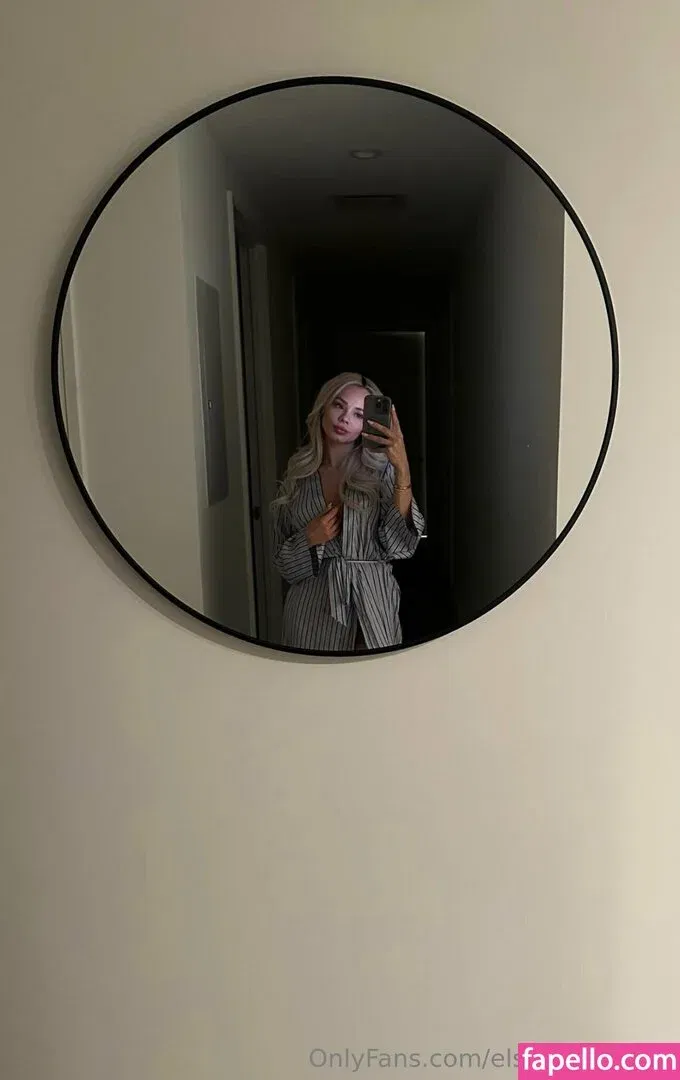 Elsa Jean Onlyfans Photo Gallery 