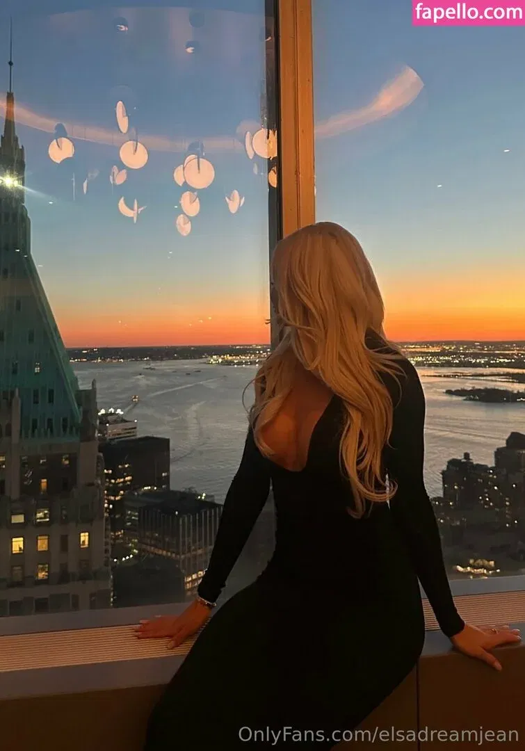 Elsa Jean Onlyfans Photo Gallery 