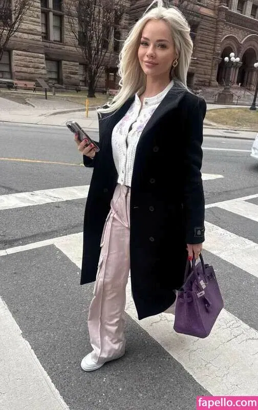 Elsa Jean Onlyfans Photo Gallery 