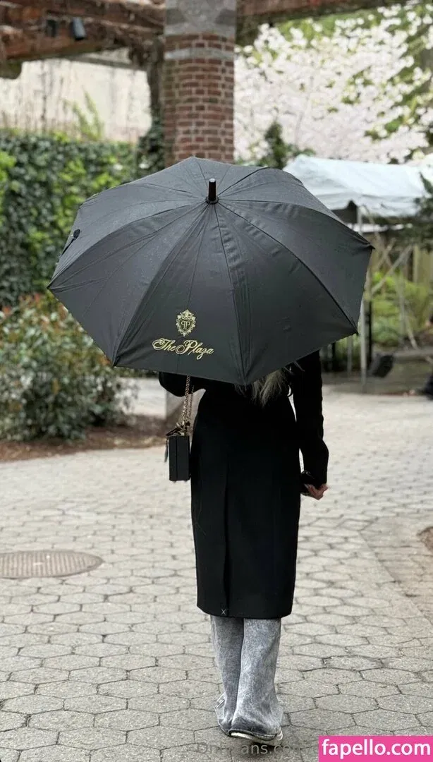 Elsa Jean Onlyfans Photo Gallery 