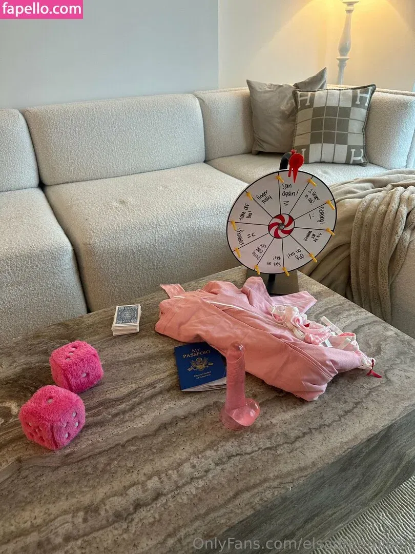 Elsa Jean Onlyfans Photo Gallery 