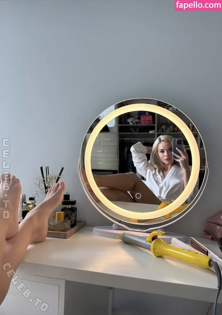 Elsa Jean Onlyfans Photo Gallery 