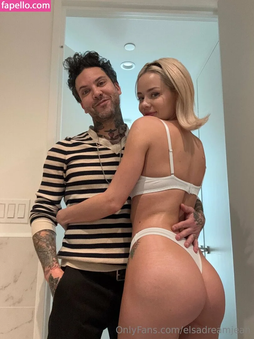 Elsa Jean Onlyfans Photo Gallery 