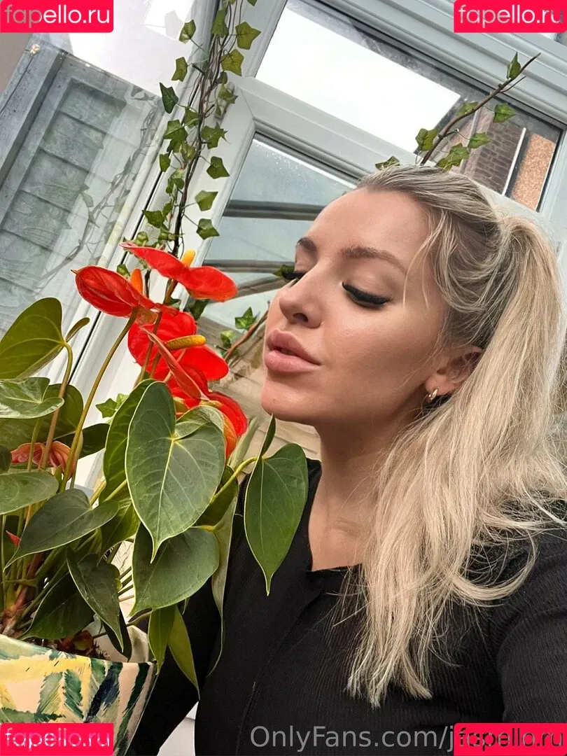 Jasminm Onlyfans Photo Gallery 