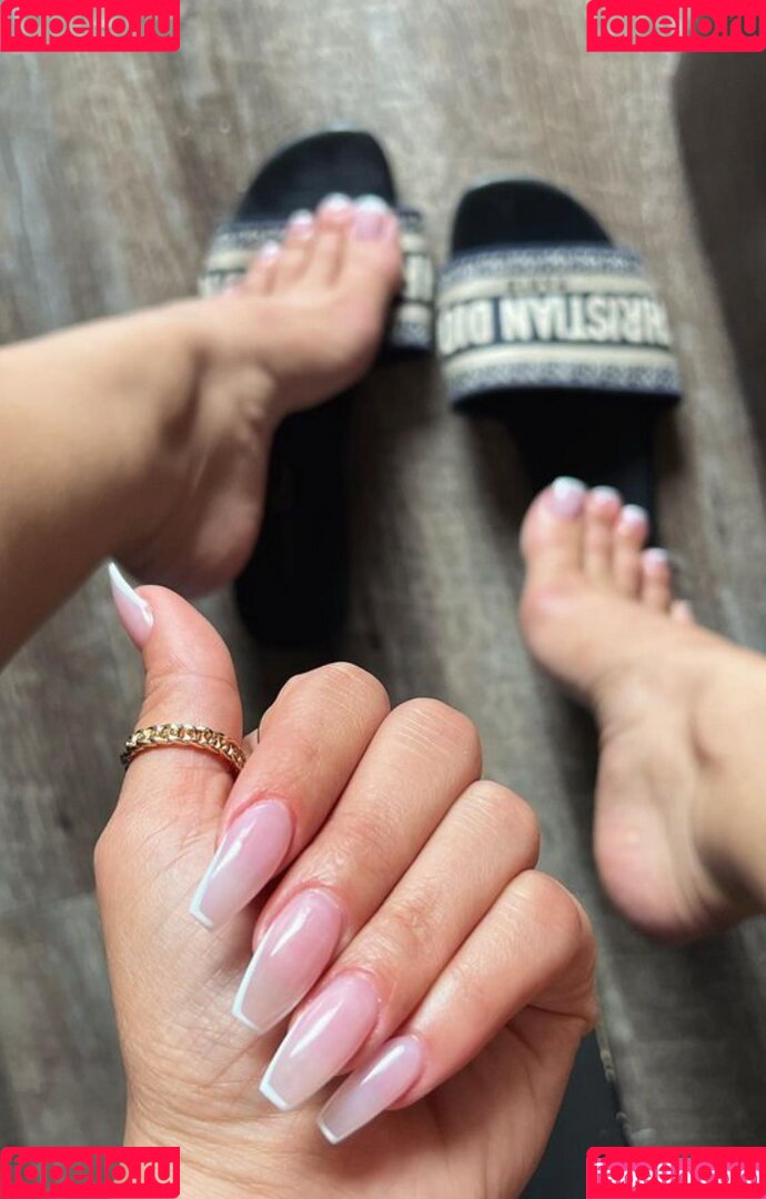 Xxginaa_ Onlyfans Photo Gallery 