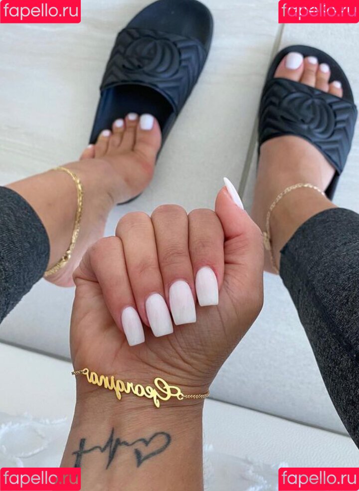 Xxginaa_ Onlyfans Photo Gallery 