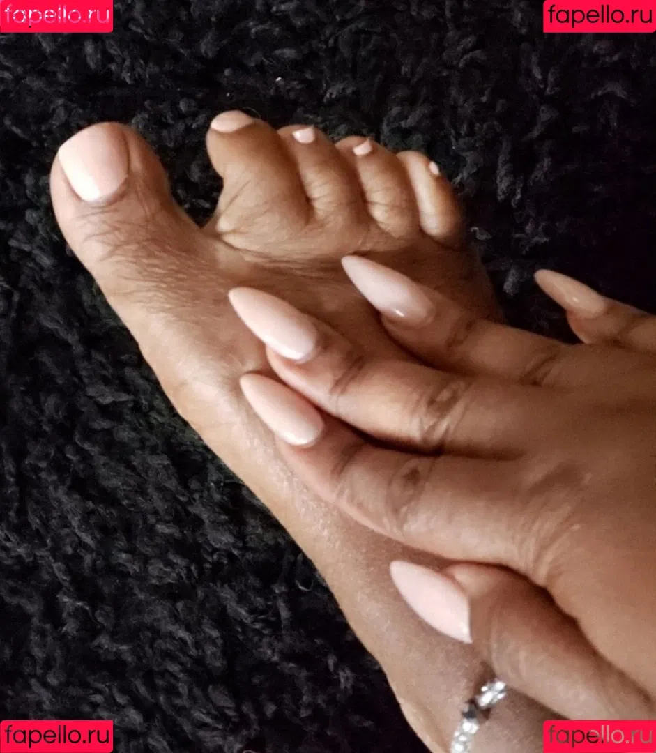 Chrisycurves Onlyfans Photo Gallery 