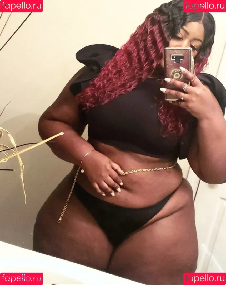 Chrisycurves Onlyfans Photo Gallery 