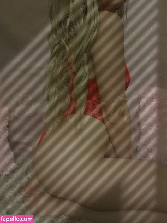 princessemmyfree Onlyfans Photo Gallery 