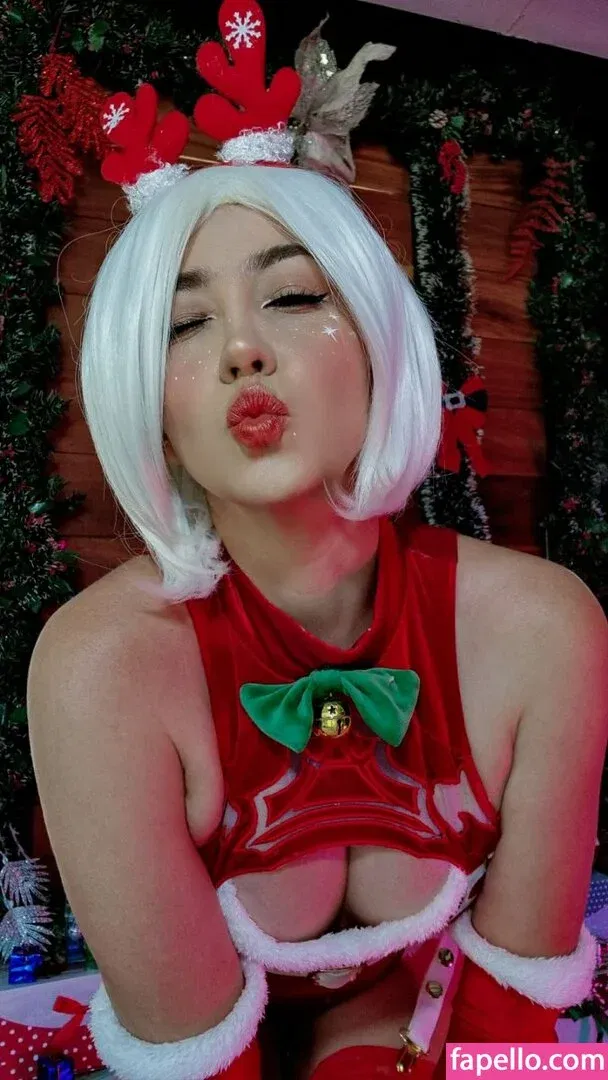 Hakicosmodel Onlyfans Photo Gallery 