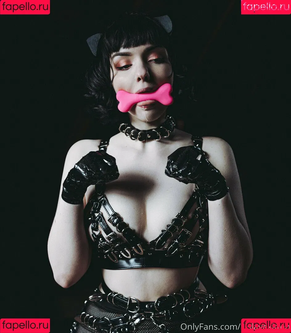 Lilslvkitten Onlyfans Photo Gallery 