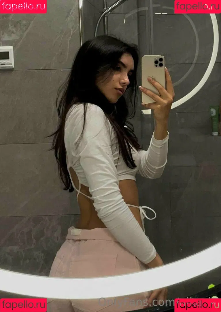 nika_la Onlyfans Photo Gallery 