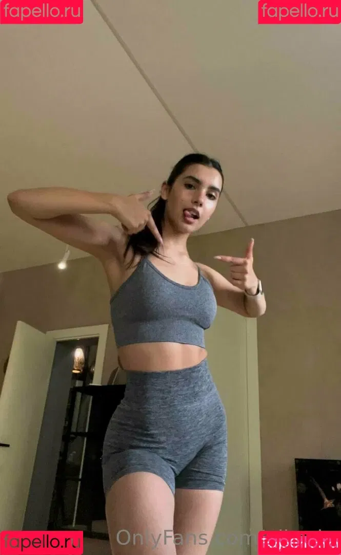 nika_la Onlyfans Photo Gallery 