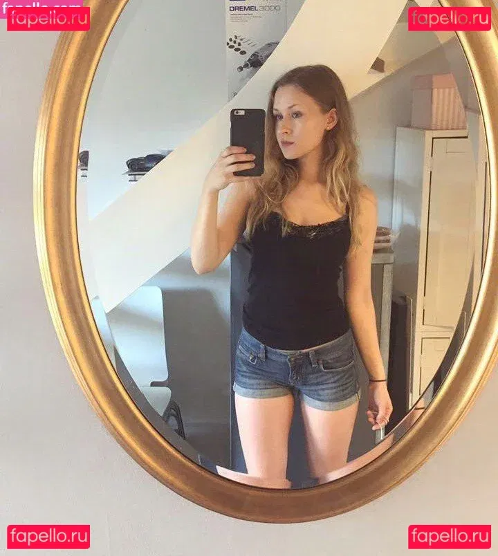 yaboielina Onlyfans Photo Gallery 