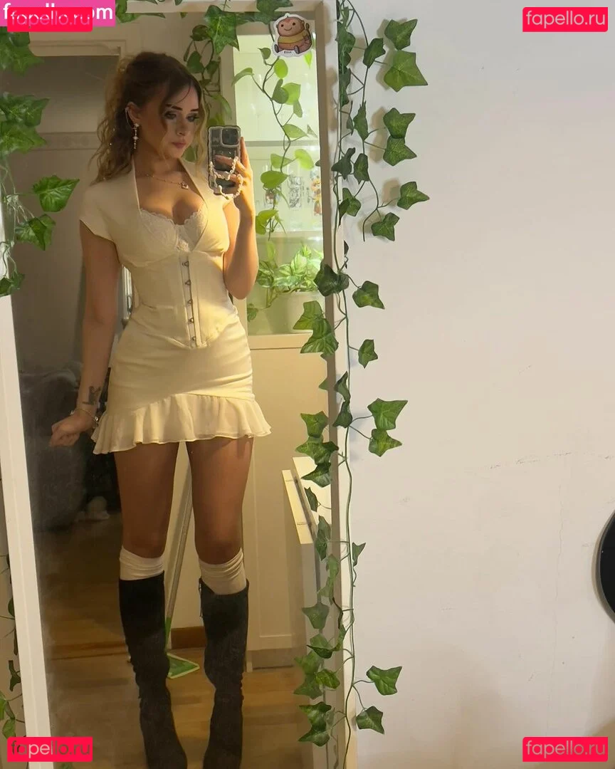 yaboielina Onlyfans Photo Gallery 