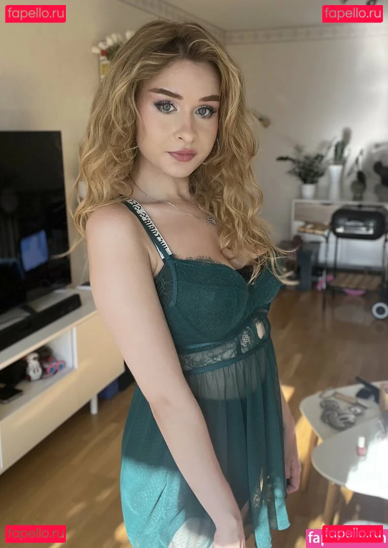 yaboielina Onlyfans Photo Gallery 