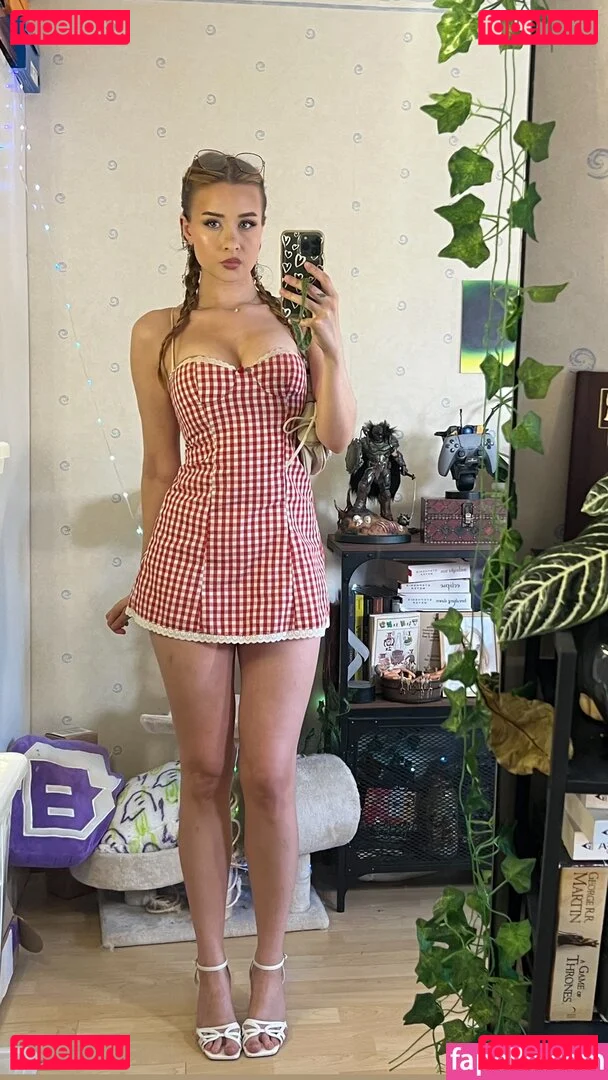 yaboielina Onlyfans Photo Gallery 