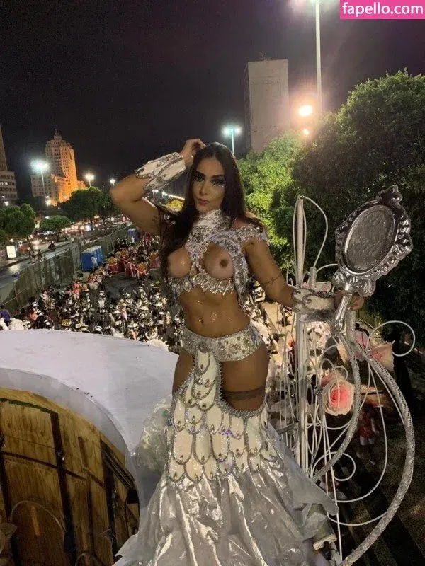 Emmanuelle Guimarães Onlyfans Photo Gallery 