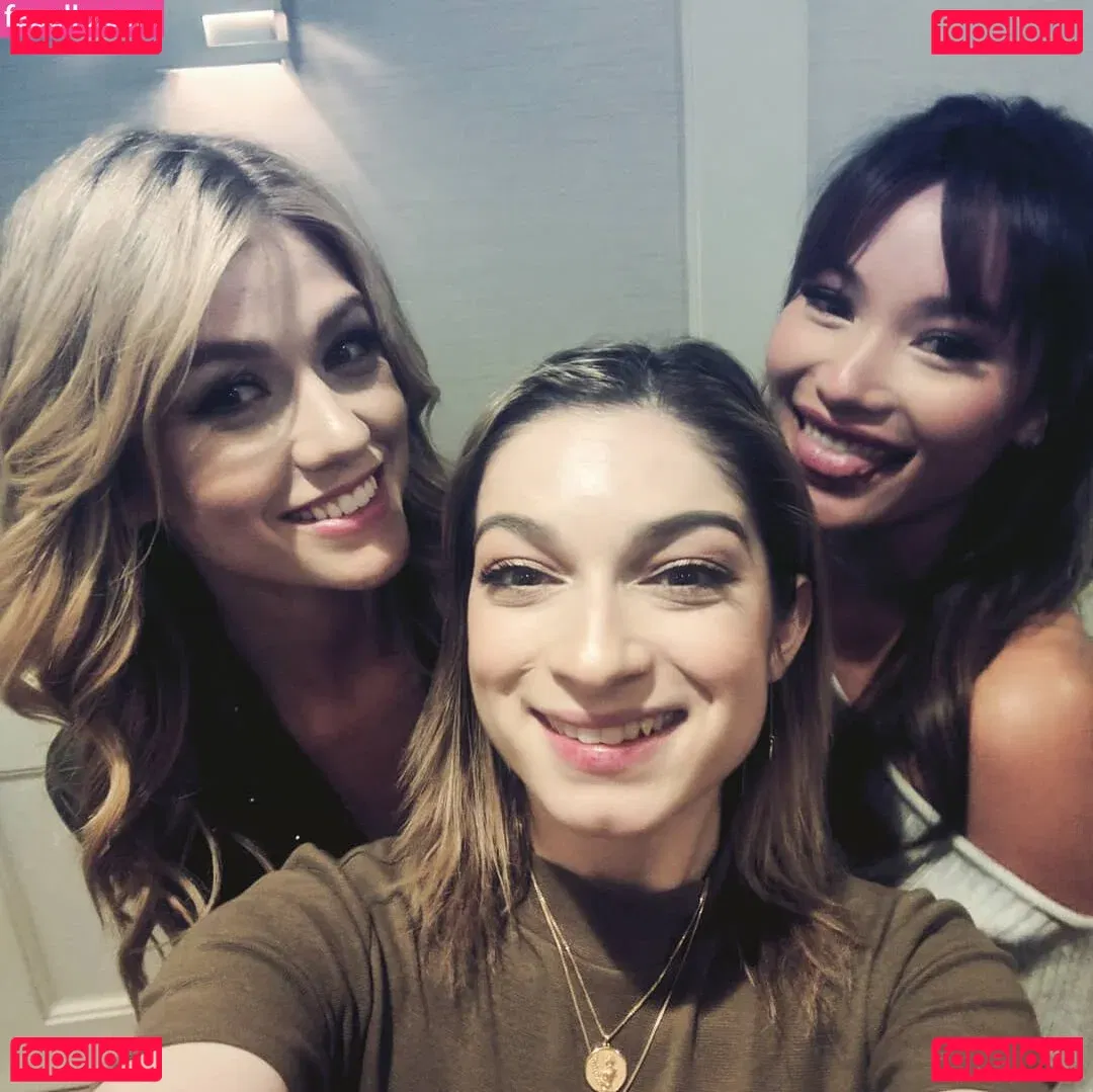 Sydney Meyer Onlyfans Photo Gallery 