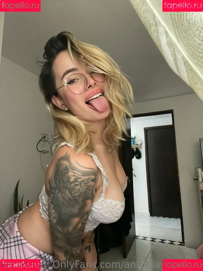 antonia_savatto Onlyfans Photo Gallery 